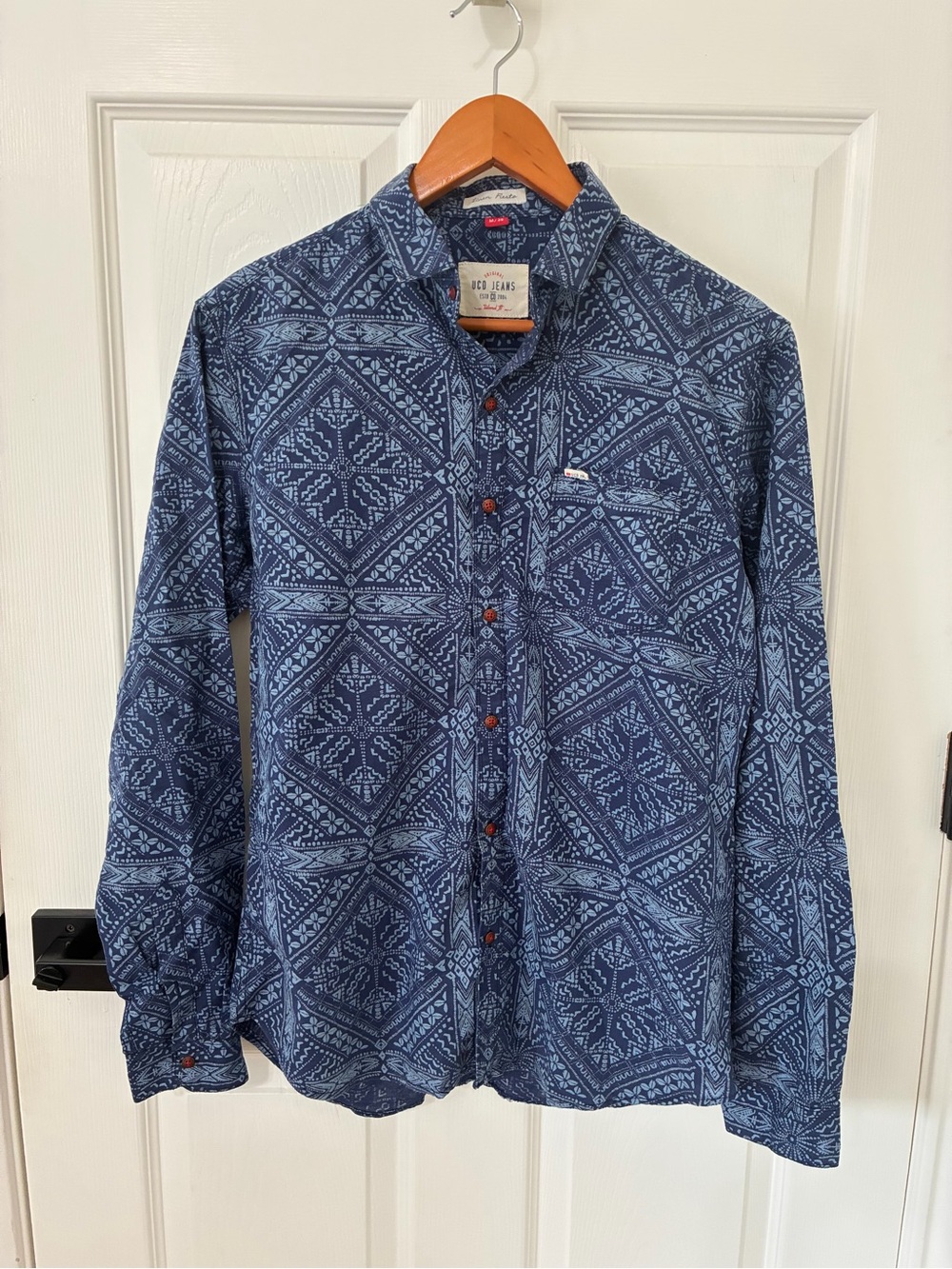 UCD Jeans navy linen bandanna, print long sleeve button up, lightweight, fall